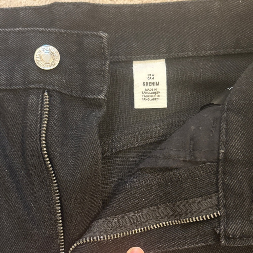 H&M Black Denim Frayed Hem Mini Skirt - Picture 2 of 3